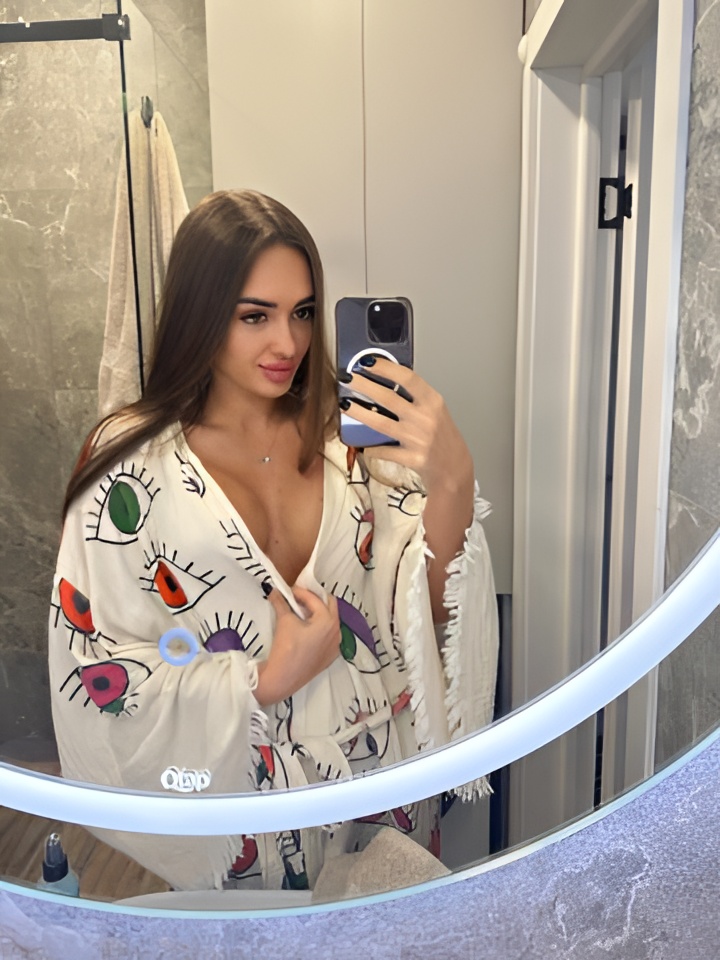 Людмила привлекательная девушка из Дальнереченск цена от 3000 руб