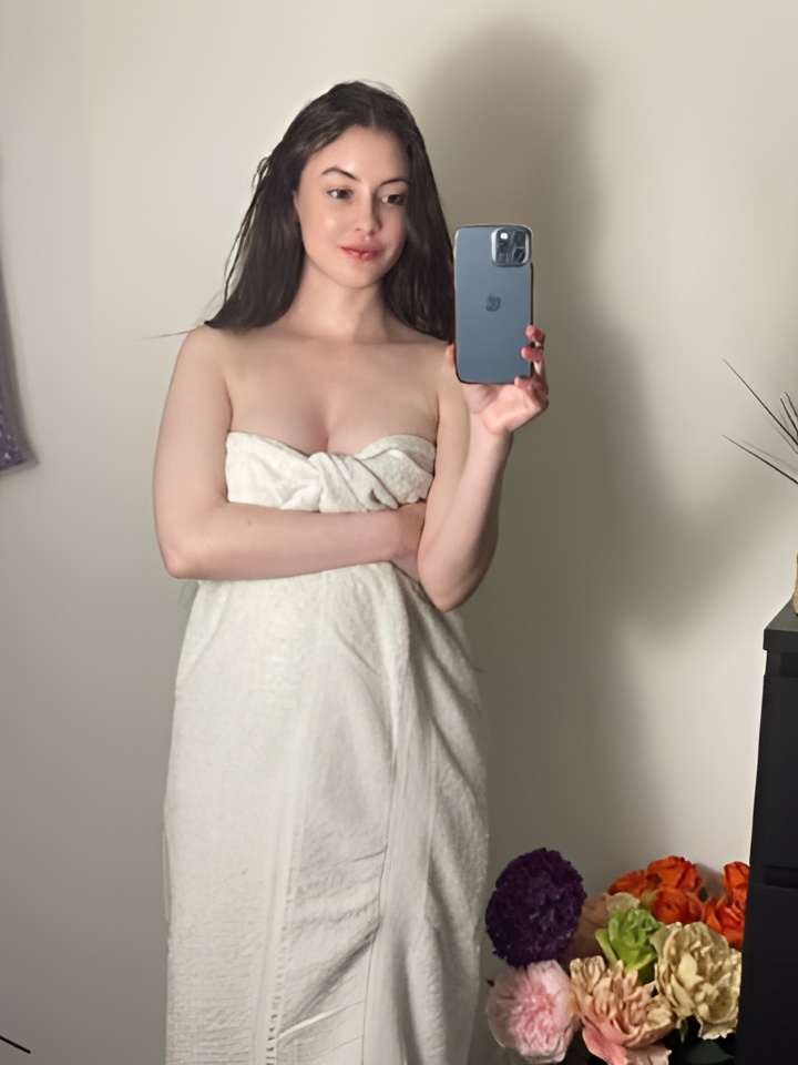 Ната привлекательная девушка из Дальнереченск цена от 10000 руб