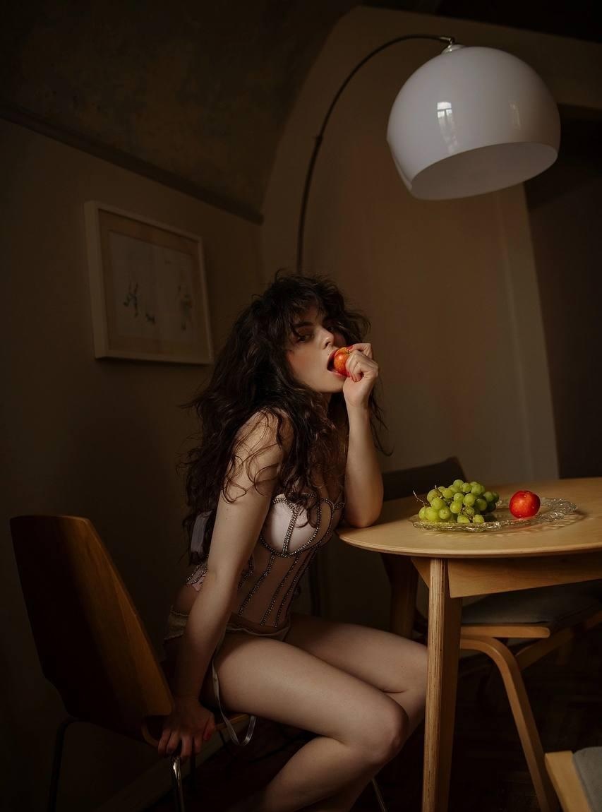 Таисия привлекательная девушка из Дальнереченск цена от 5000 руб